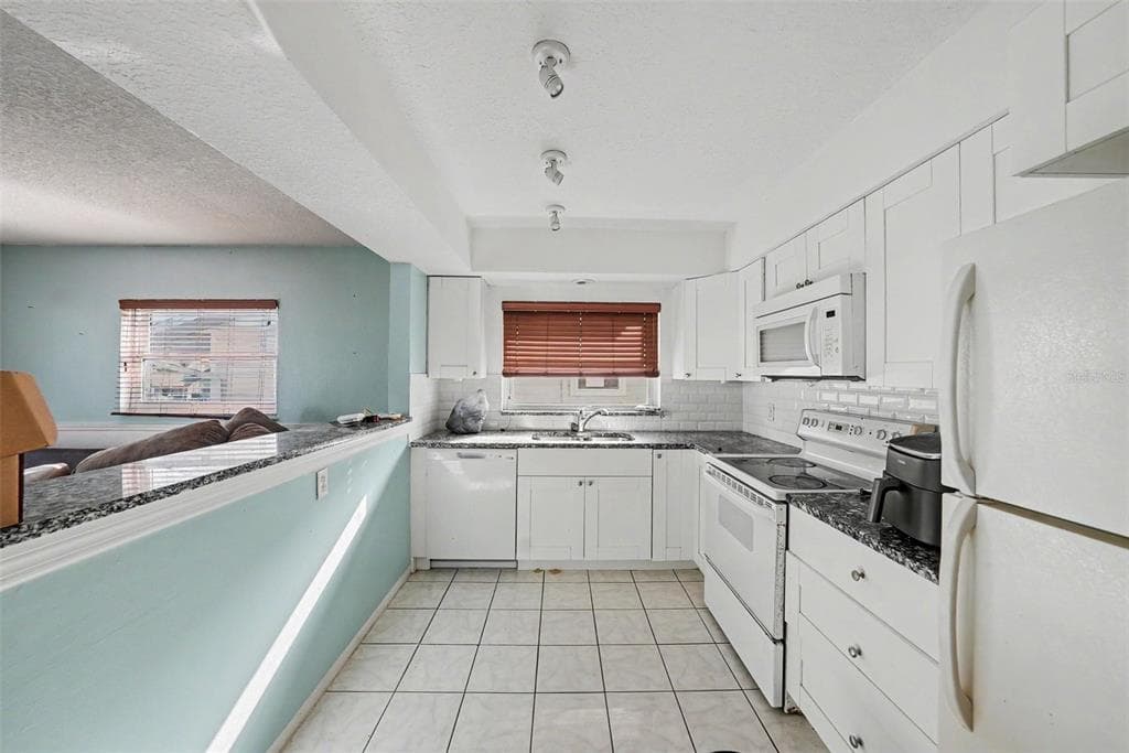515 129TH AVENUE E photo 2