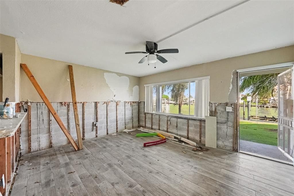 515 129TH AVENUE E photo 17