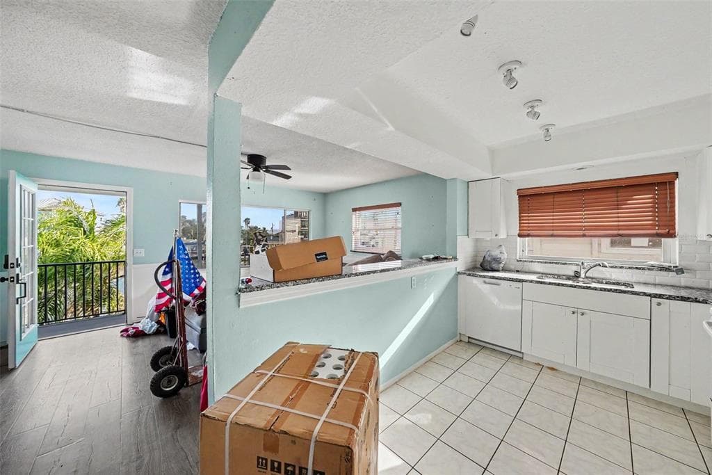 515 129TH AVENUE E photo 3
