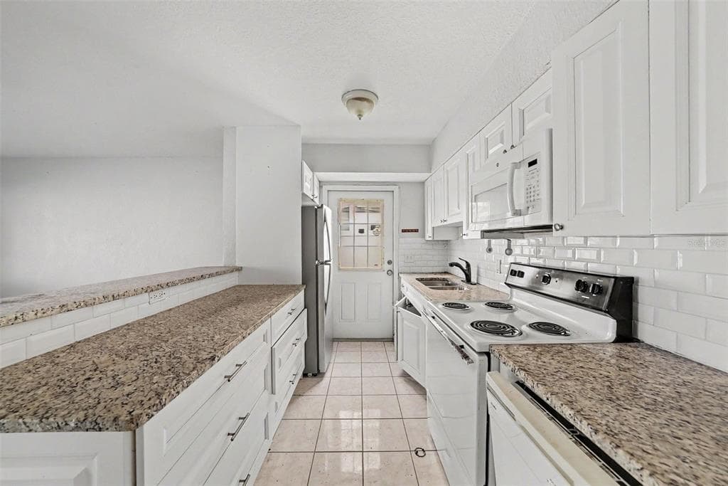515 129TH AVENUE E photo 11