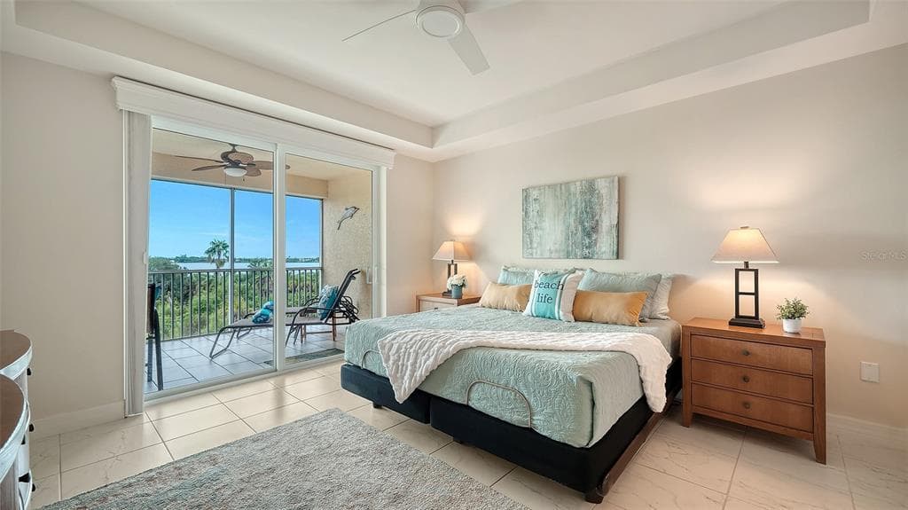 250 HIDDEN BAY DRIVE 302 photo 23