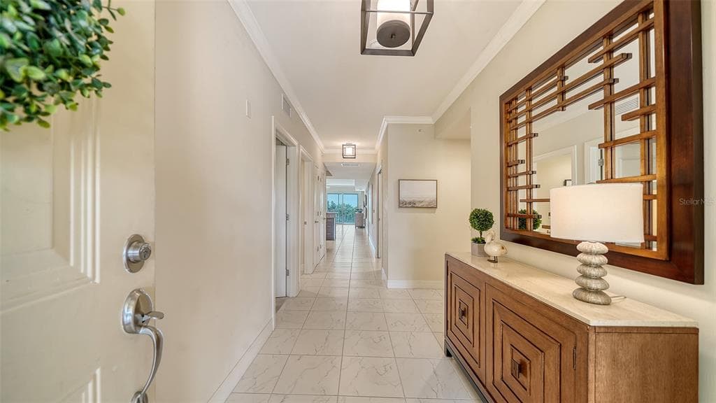 250 HIDDEN BAY DRIVE 302 photo 3