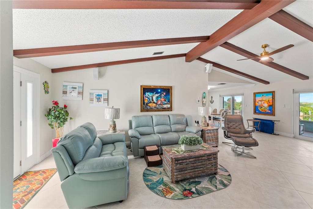 15723 DONZI DRIVE photo 9