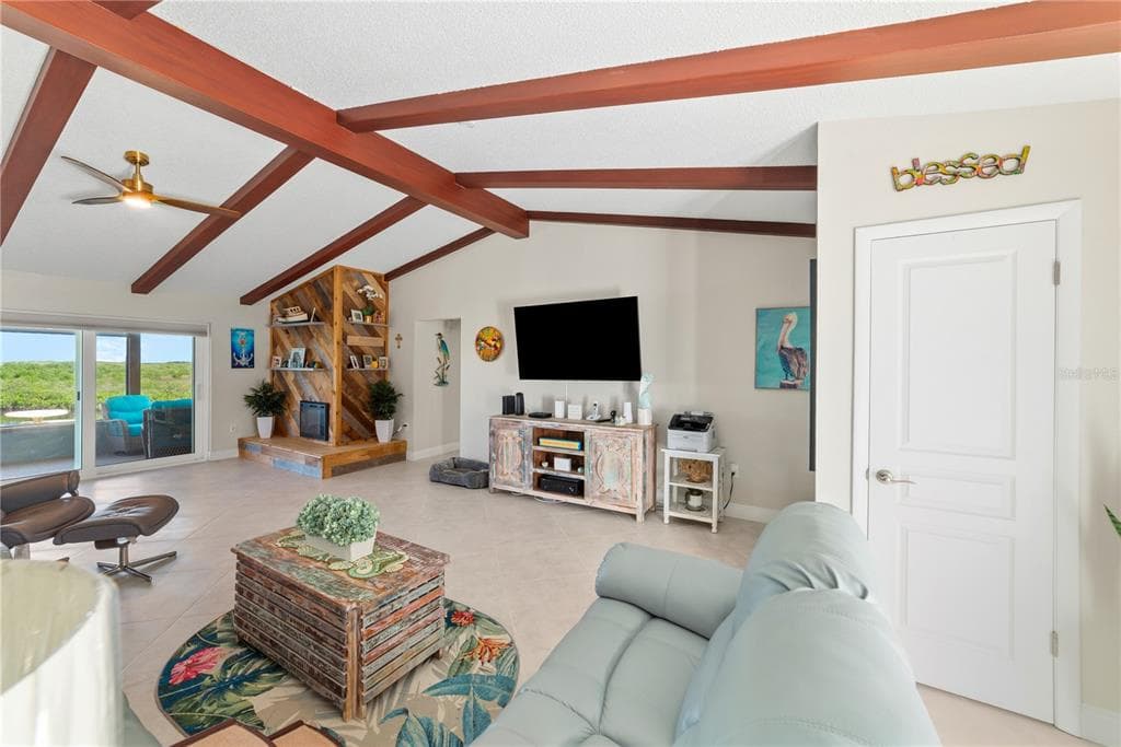 15723 DONZI DRIVE photo 10