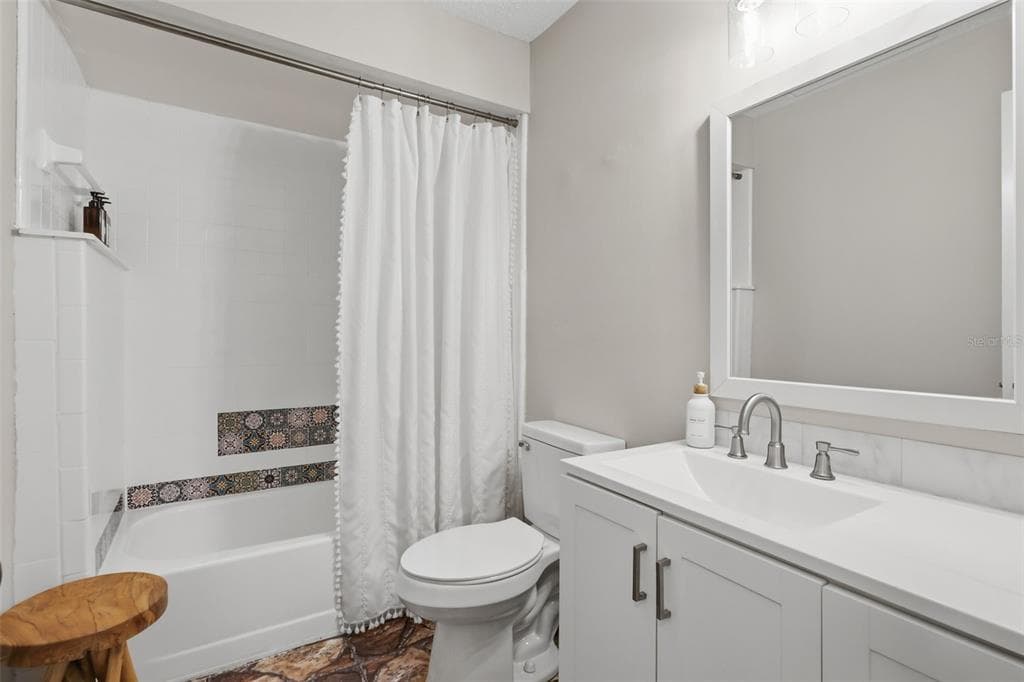 27627 LOIS DRIVE photo 17