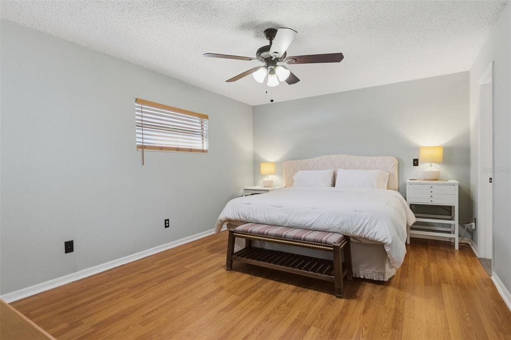 27627 LOIS DRIVE photo 12