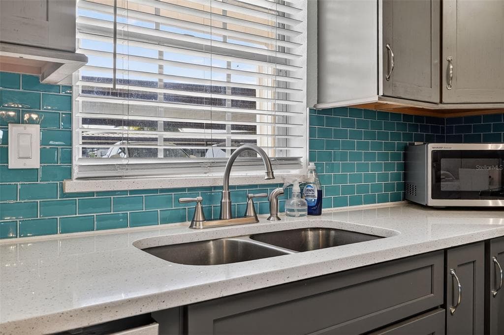 1640 JUNO TRAIL 102A photo 17