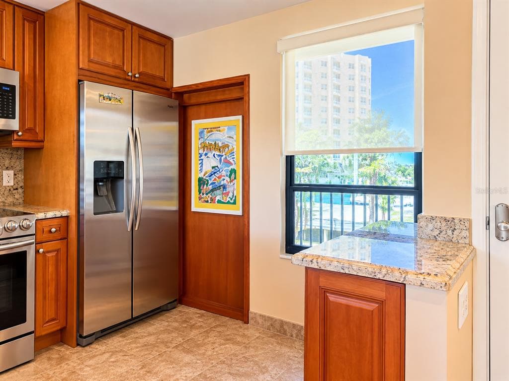 2620 COVE CAY DRIVE 306 photo 6