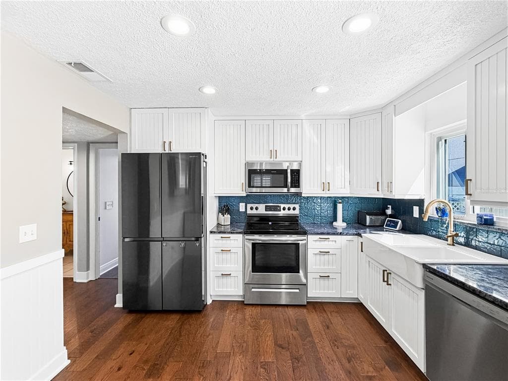 931 SYMPHONY ISLES BOULEVARD photo 13