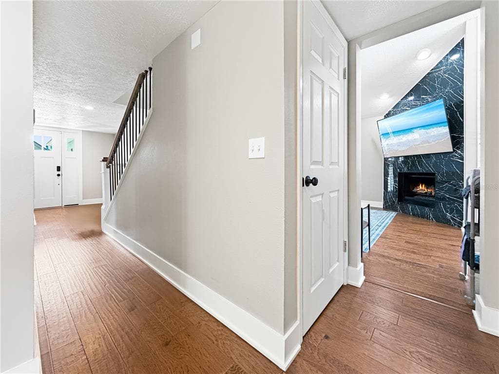 931 SYMPHONY ISLES BOULEVARD photo 5