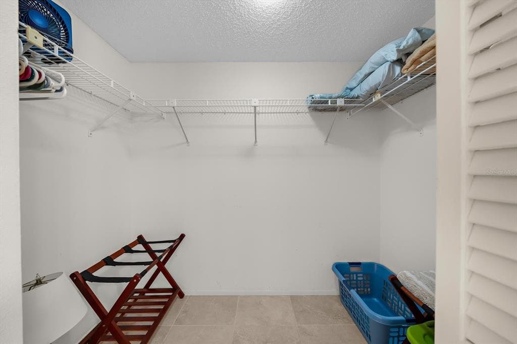 843 BAYPORT WAY 843 photo 16