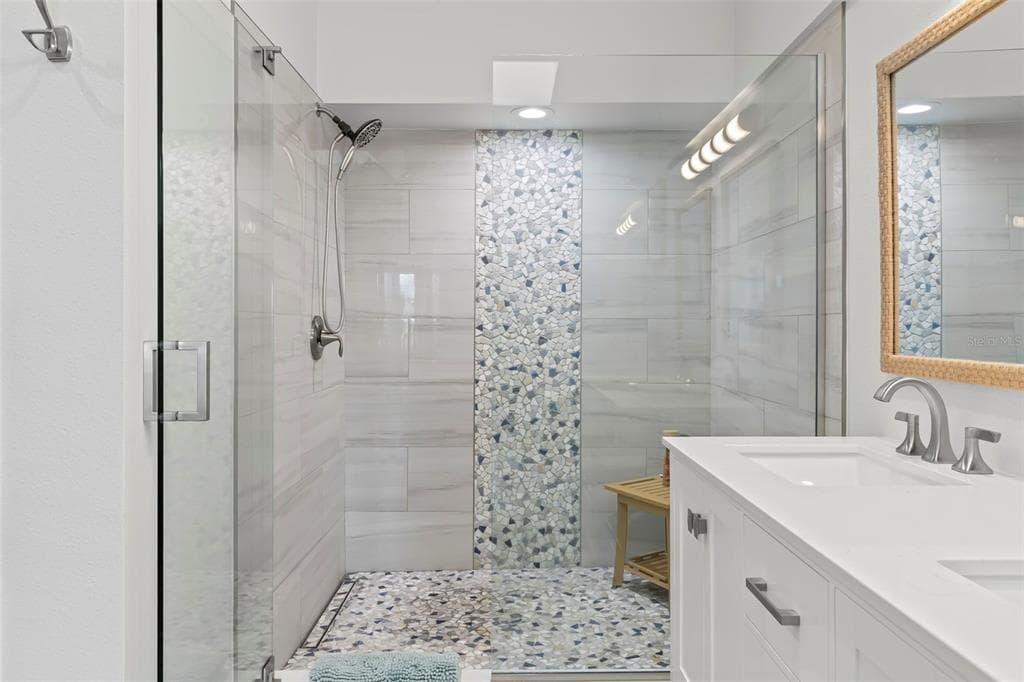 1100 PINELLAS BAYWAY S I4 photo 22