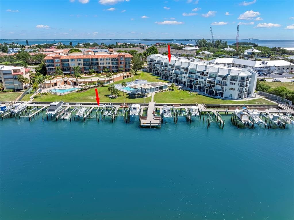 1100 PINELLAS BAYWAY S I4 photo 3