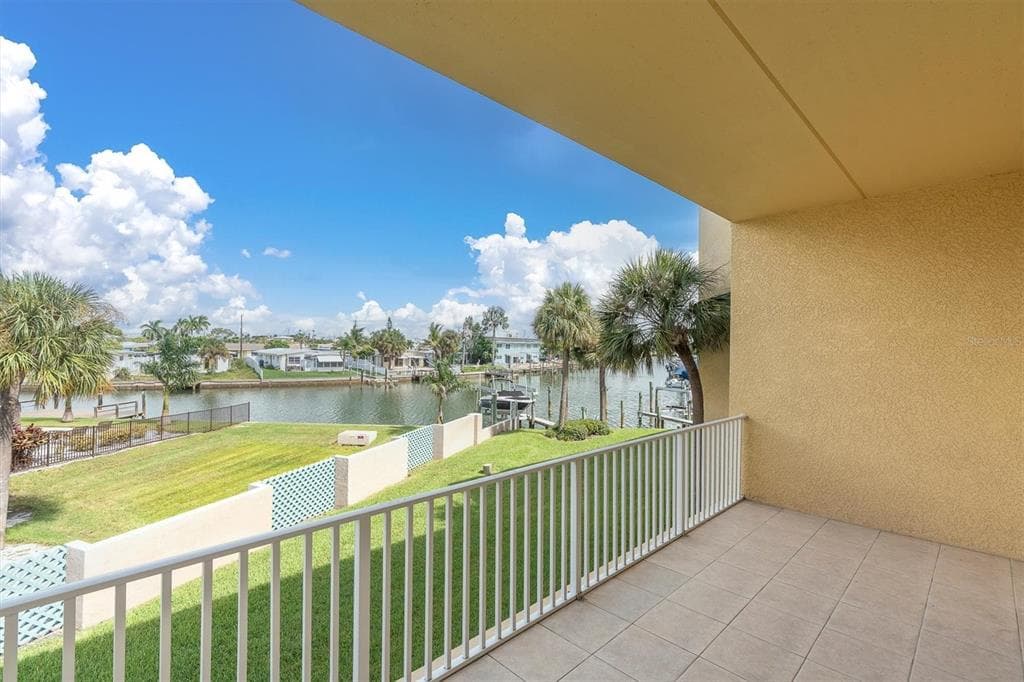 11595 GULF BOULEVARD 1 photo 9