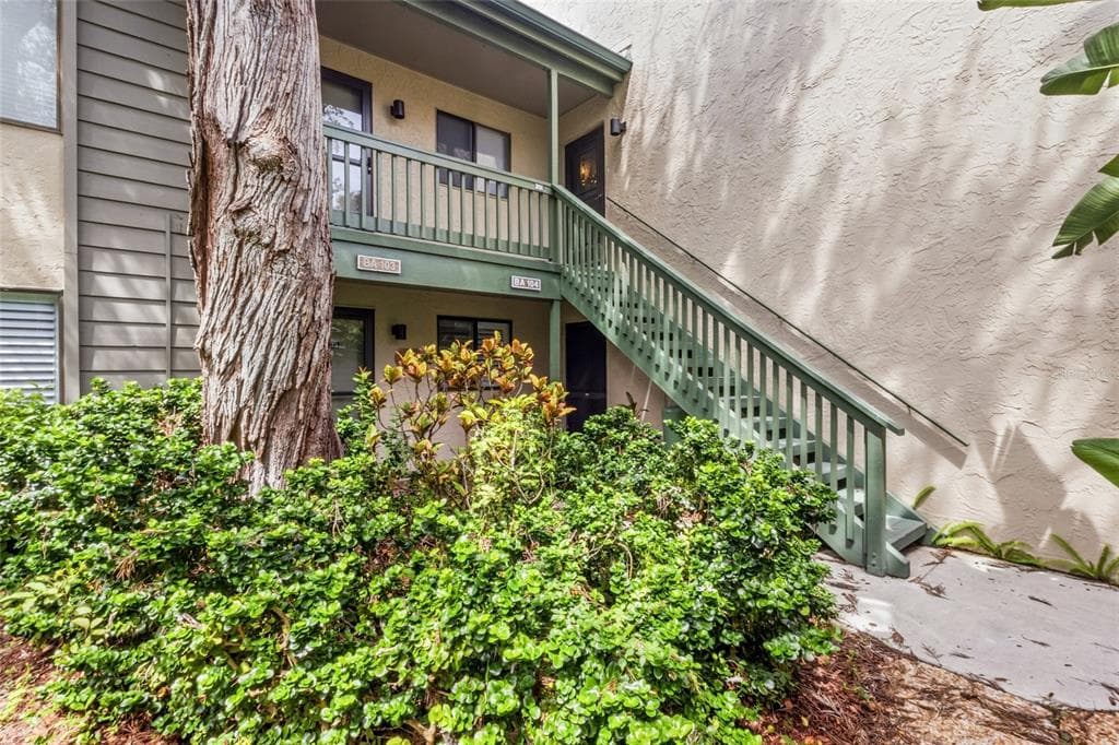 1601 BAYHOUSE POINT DRIVE 204 photo 2