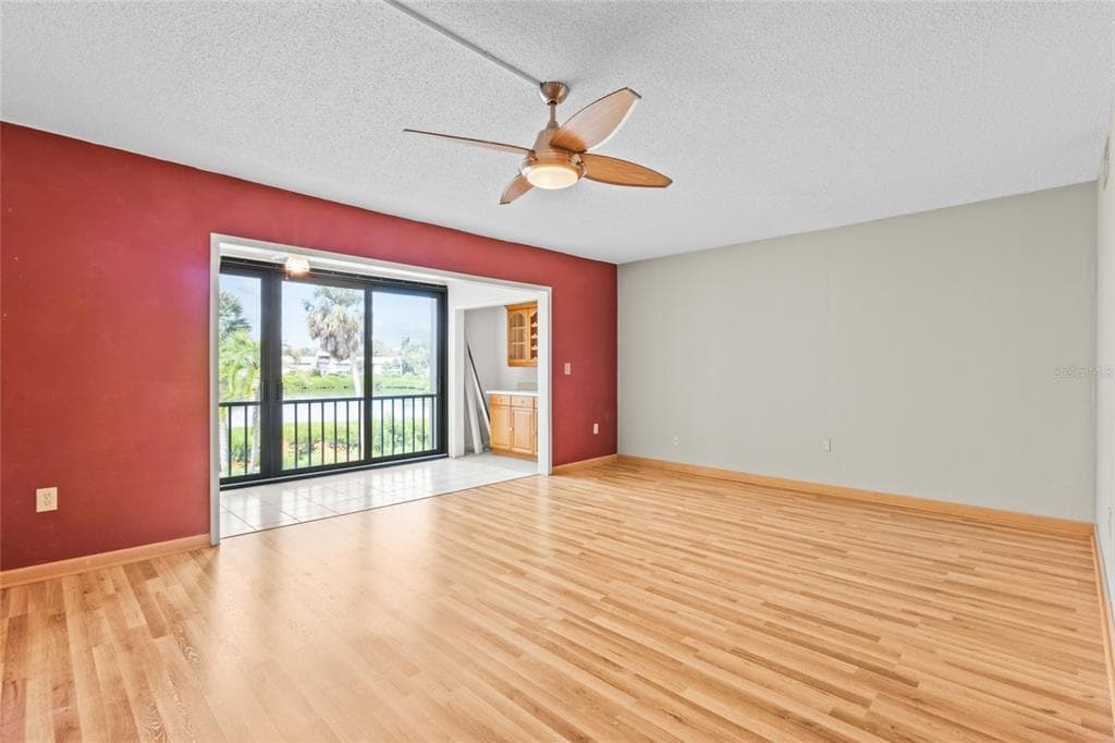 1601 BAYHOUSE POINT DRIVE 204 photo 5