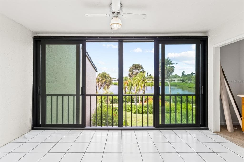 1601 BAYHOUSE POINT DRIVE 204 photo 10