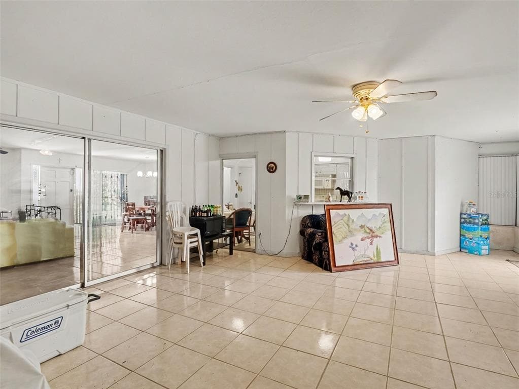 562 E TARPON BOULEVARD NW photo 8