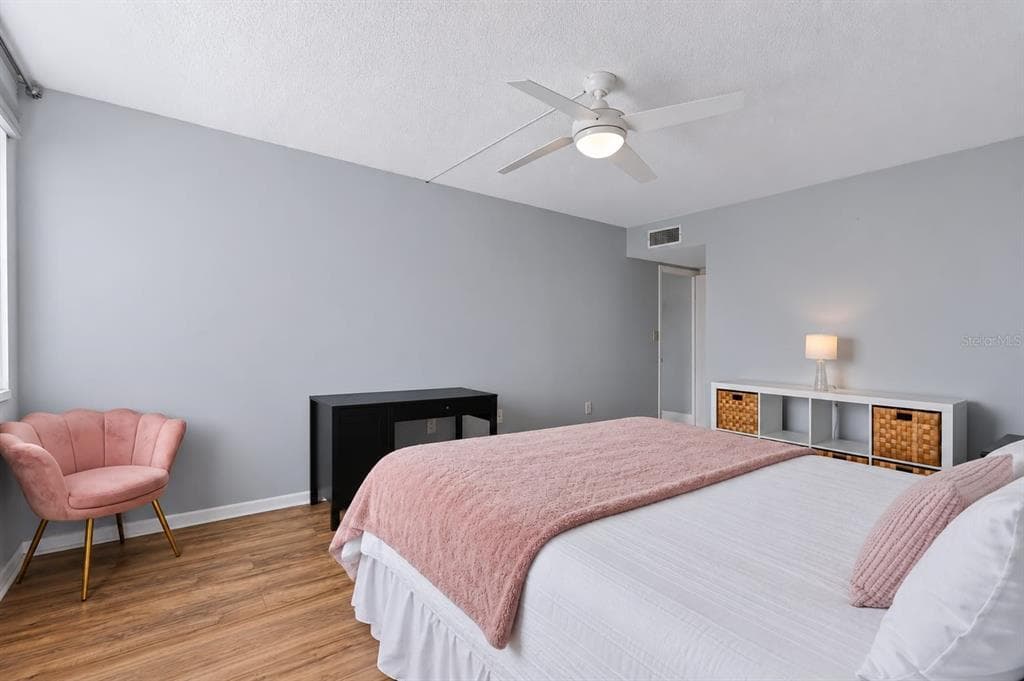 644 ISLAND WAY 406 photo 16