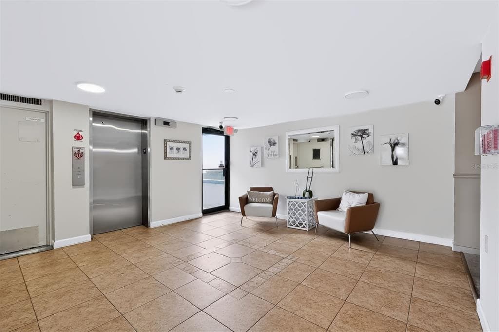 644 ISLAND WAY 406 photo 25