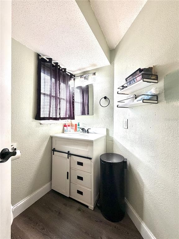 1555 BEACON DRIVE photo 20