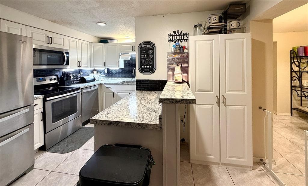 1555 BEACON DRIVE photo 8