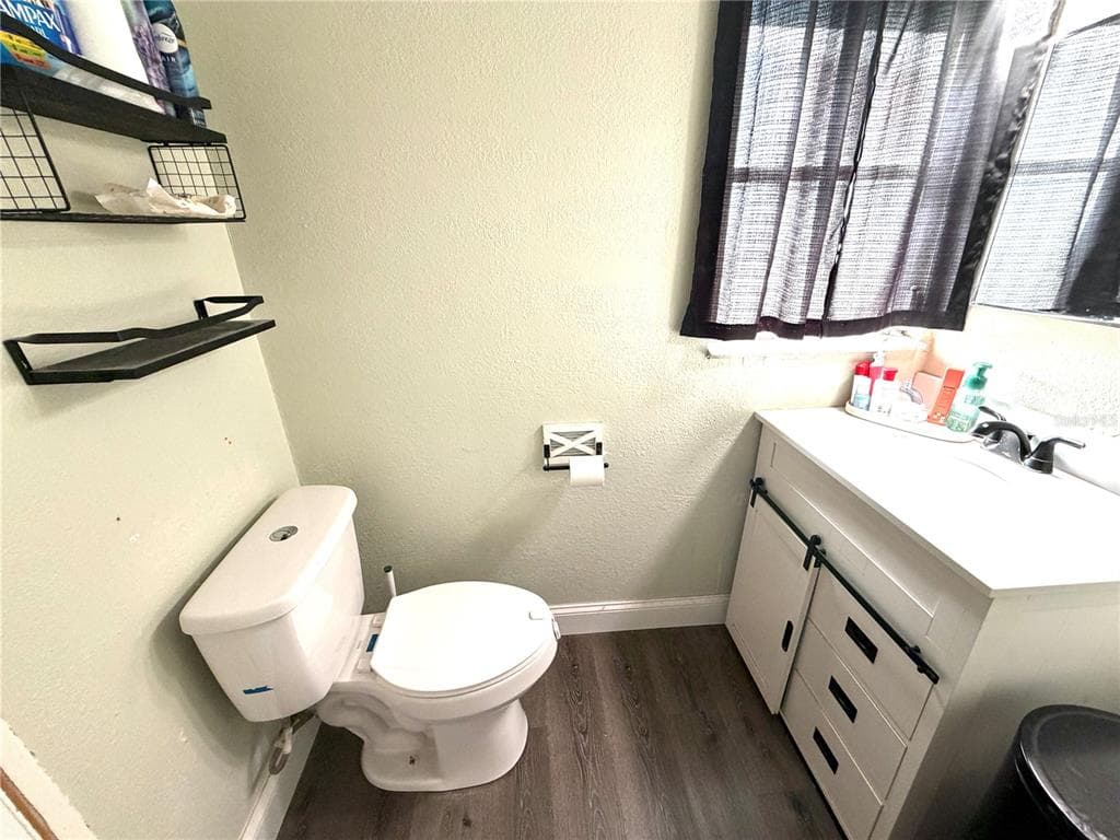 1555 BEACON DRIVE photo 21