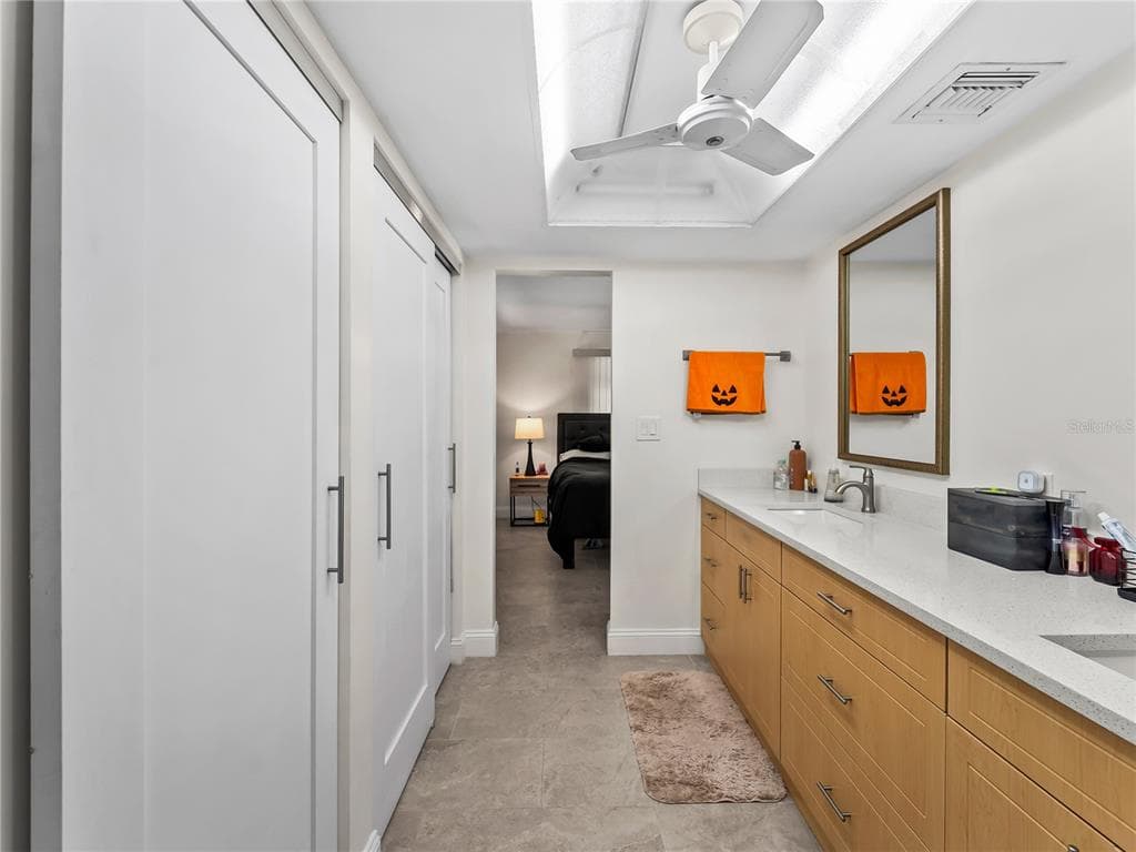290 3RD STREET W photo 23