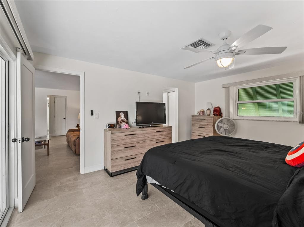 290 3RD STREET W photo 18