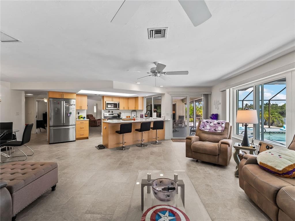 290 3RD STREET W photo 11