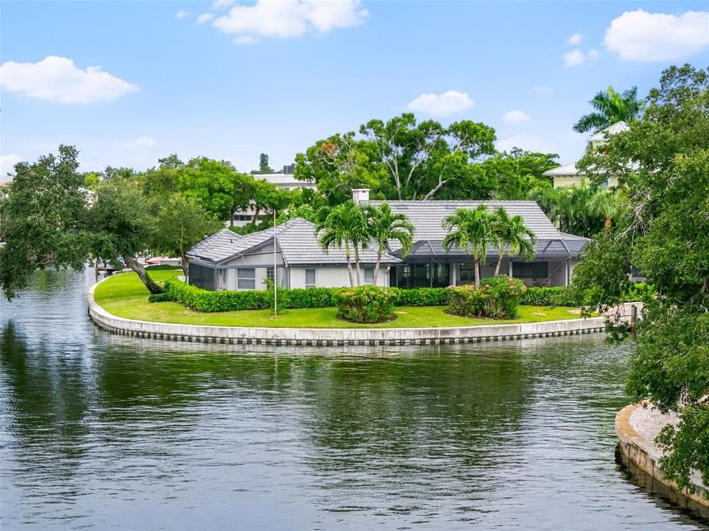 500 VENICE LANE 2