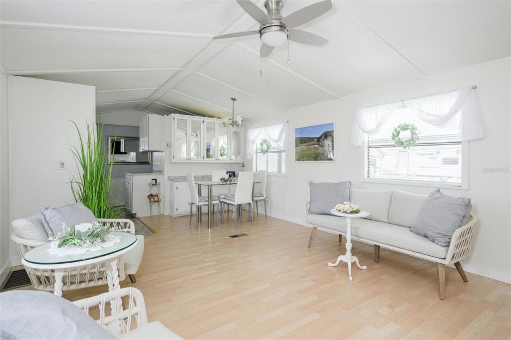 139 SPORTSMAN ROAD photo 16