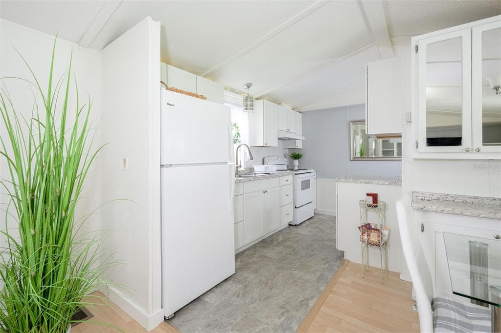 139 SPORTSMAN ROAD photo 7