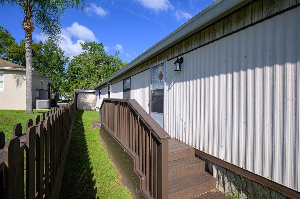 139 SPORTSMAN ROAD photo 20