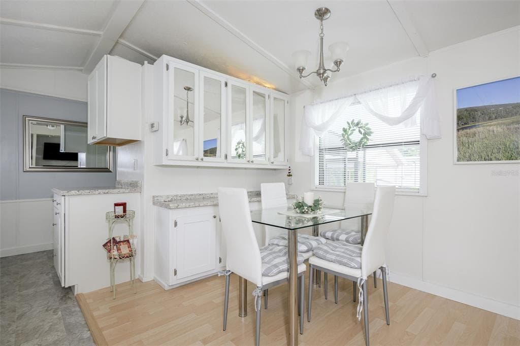 139 SPORTSMAN ROAD photo 8