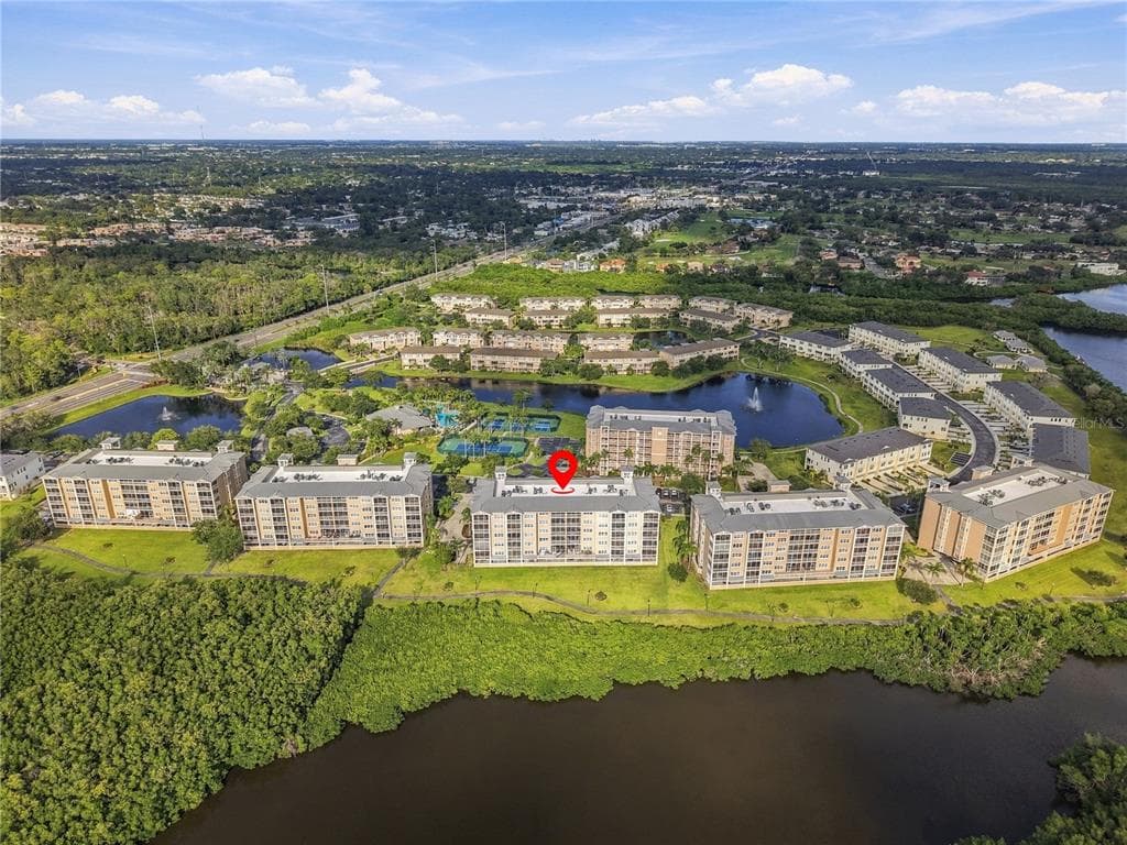 7070 KEY HAVEN ROAD 402 photo 3