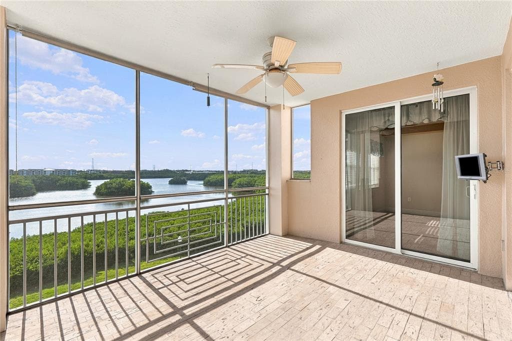 7070 KEY HAVEN ROAD 402 photo 24