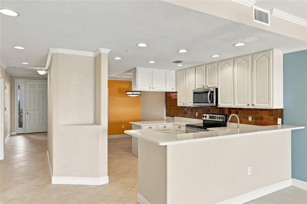 7070 KEY HAVEN ROAD 402 photo 15