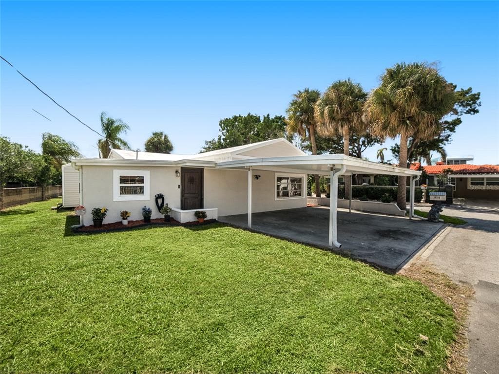 6726 UDELL LANE photo 1