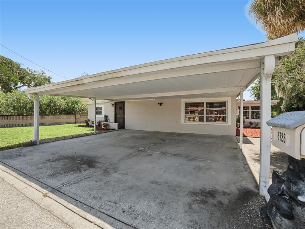 6726 UDELL LANE photo 5