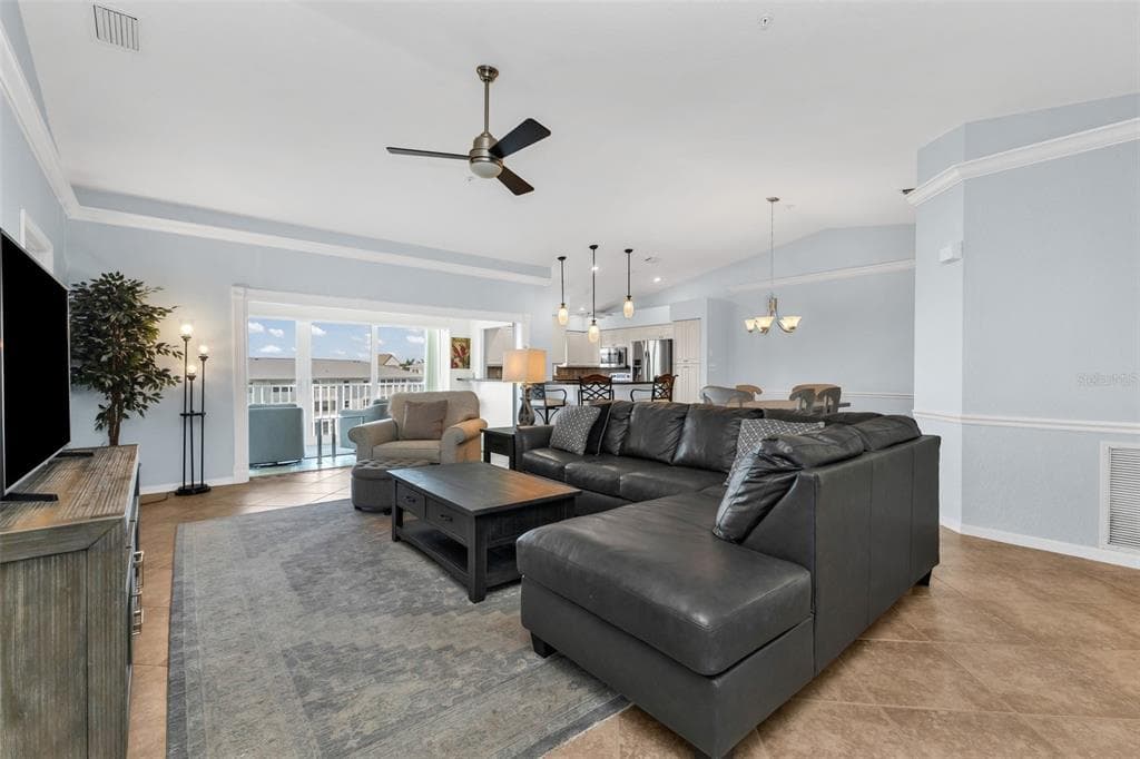 1250 W MARION AVENUE 141 photo 10