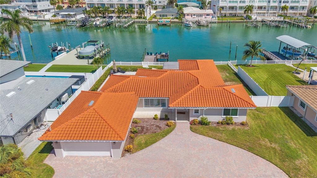 136 BAYSIDE DRIVE photo 7