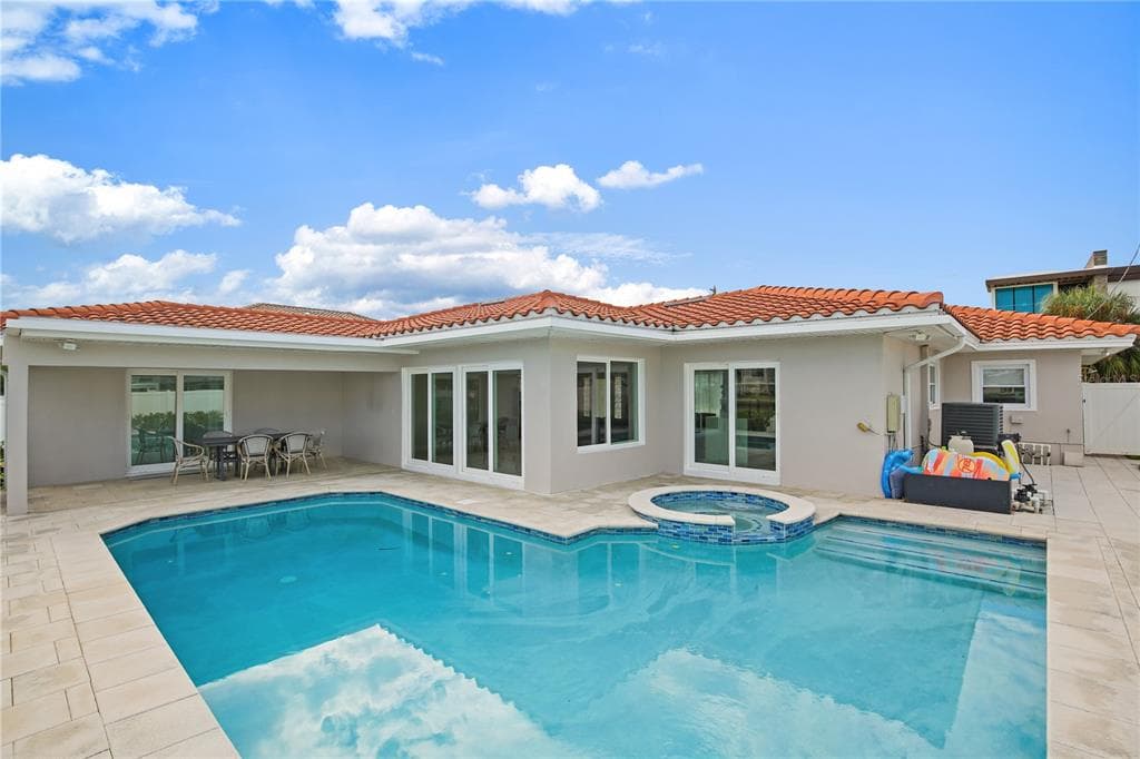 136 BAYSIDE DRIVE photo 25