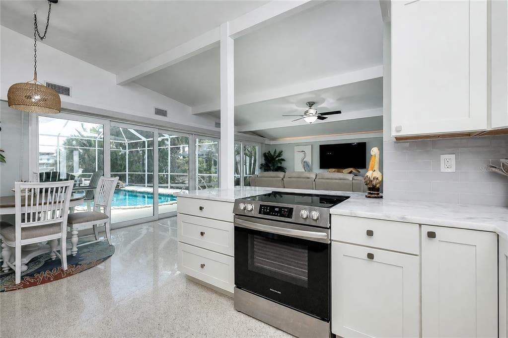 1429 LEMON BAY DRIVE photo 11