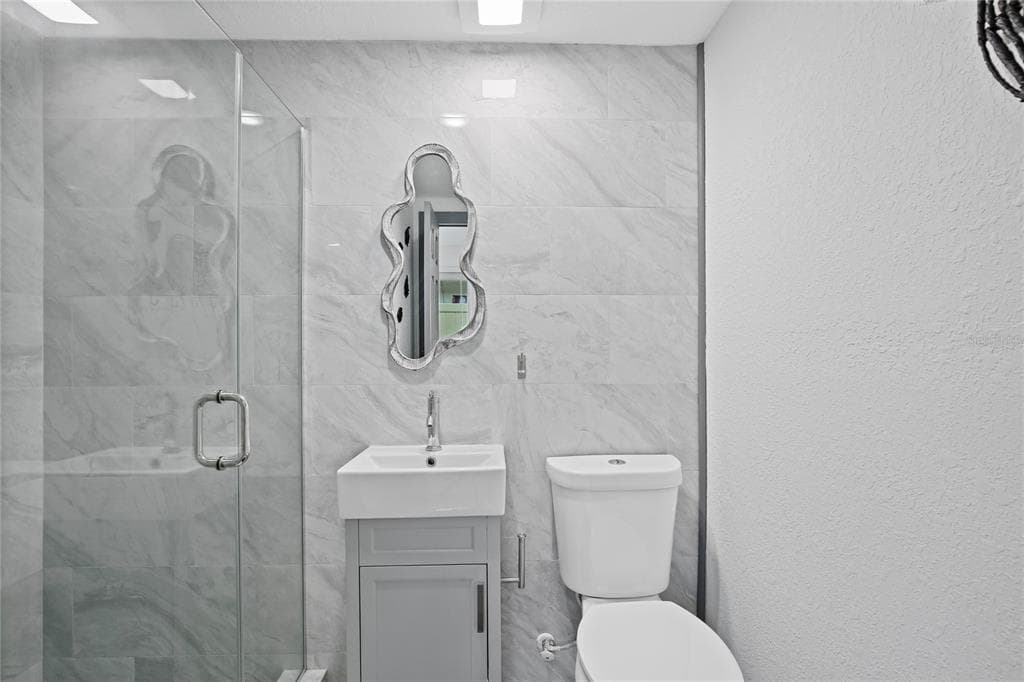 166 BAYSIDE DRIVE photo 16
