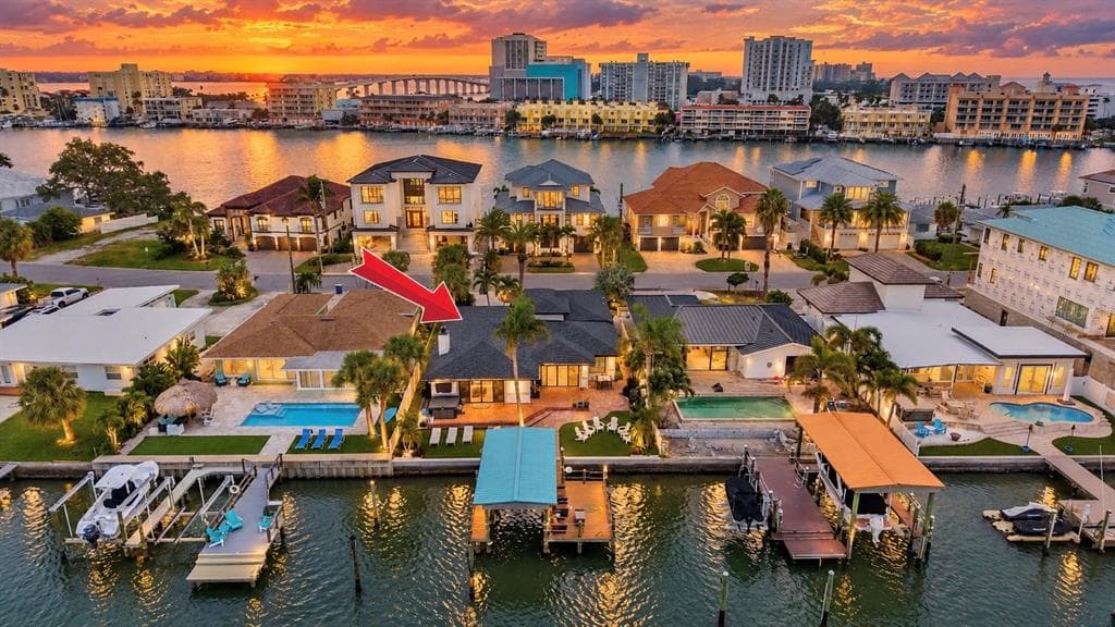 166 BAYSIDE DRIVE 3