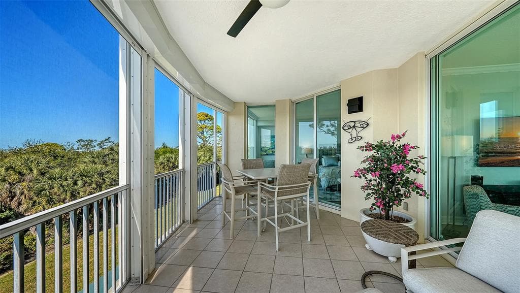 385 N POINT ROAD 301 photo 12