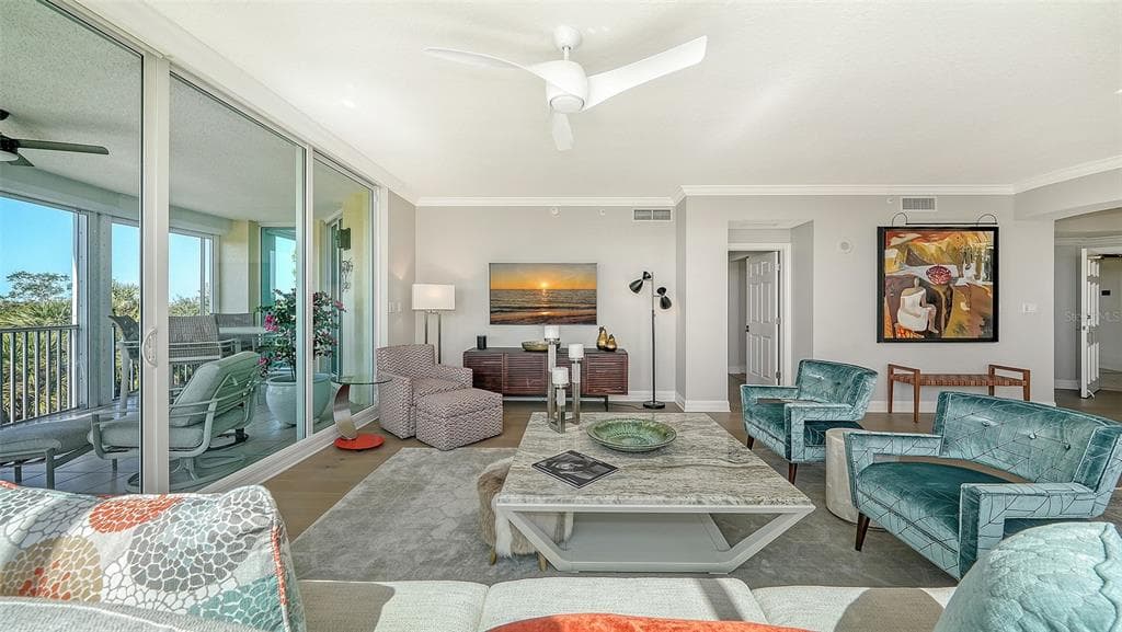 385 N POINT ROAD 301 photo 14