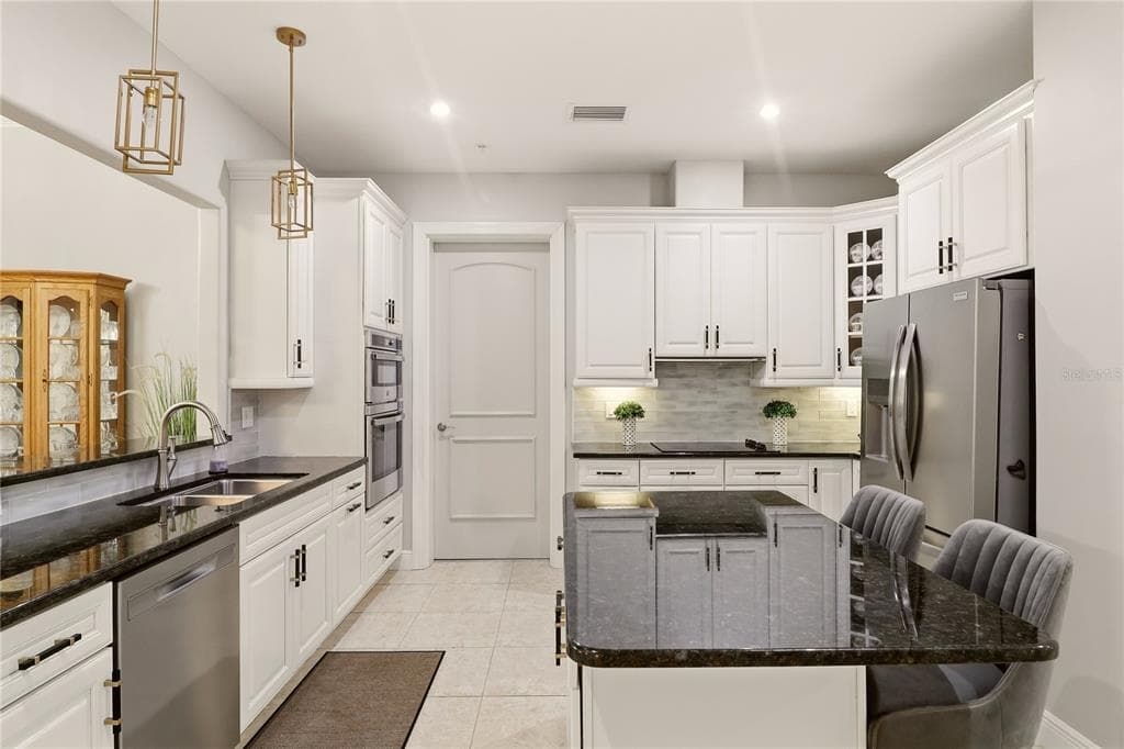 165 AVENUE DE LA MER 401 photo 25