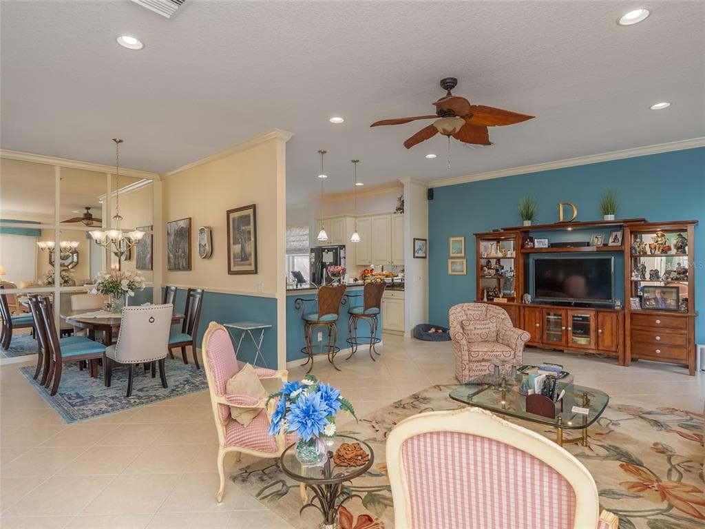 6725 41ST STREET CIRCLE E photo 9